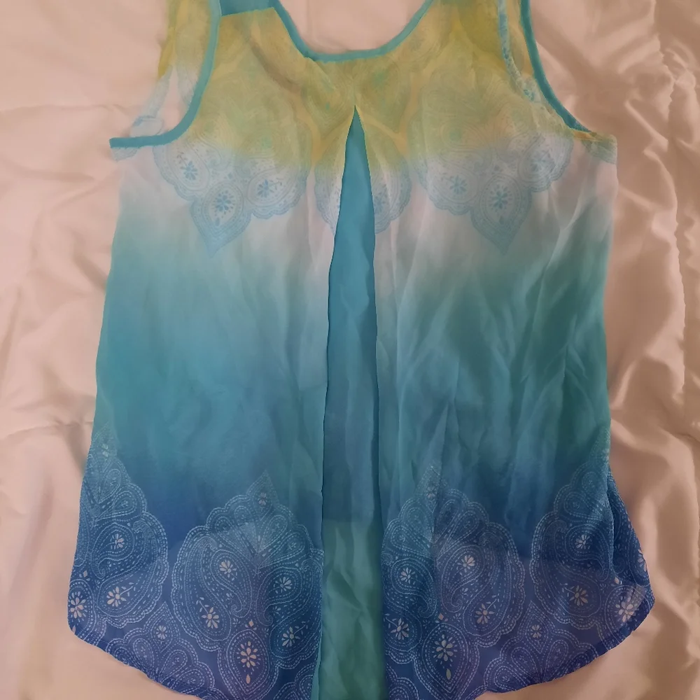 Pretty Candies button up tank top size S - Picture 3 of 3